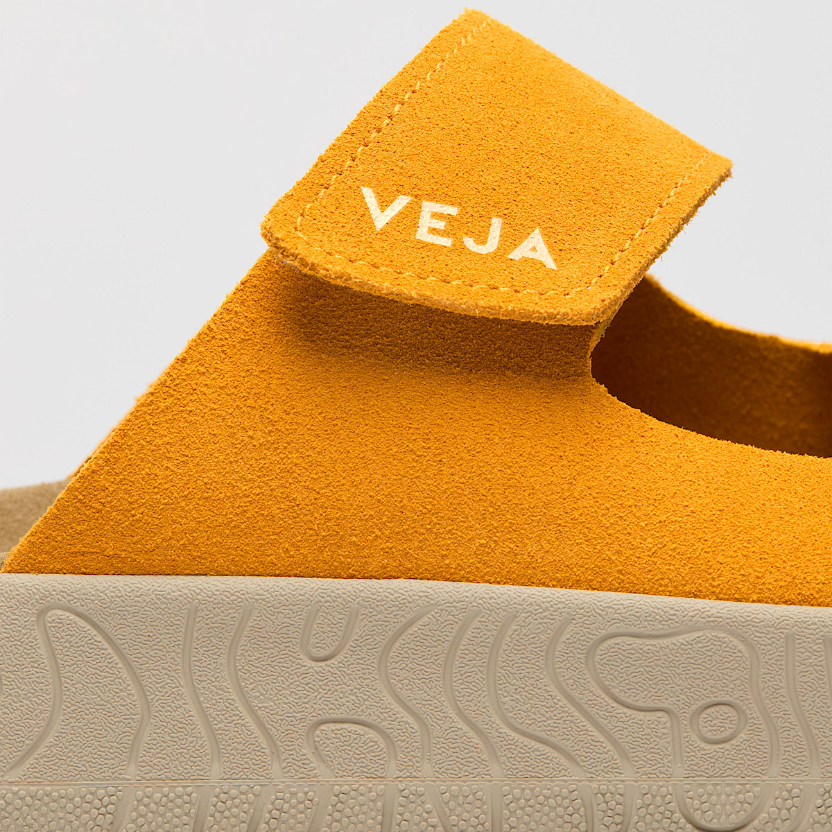 ETNA SUEDE SAFRAN ALMOND - Image 3