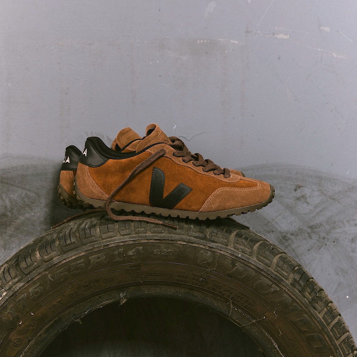 GT SUEDE COGNAC BLACK - Image 4