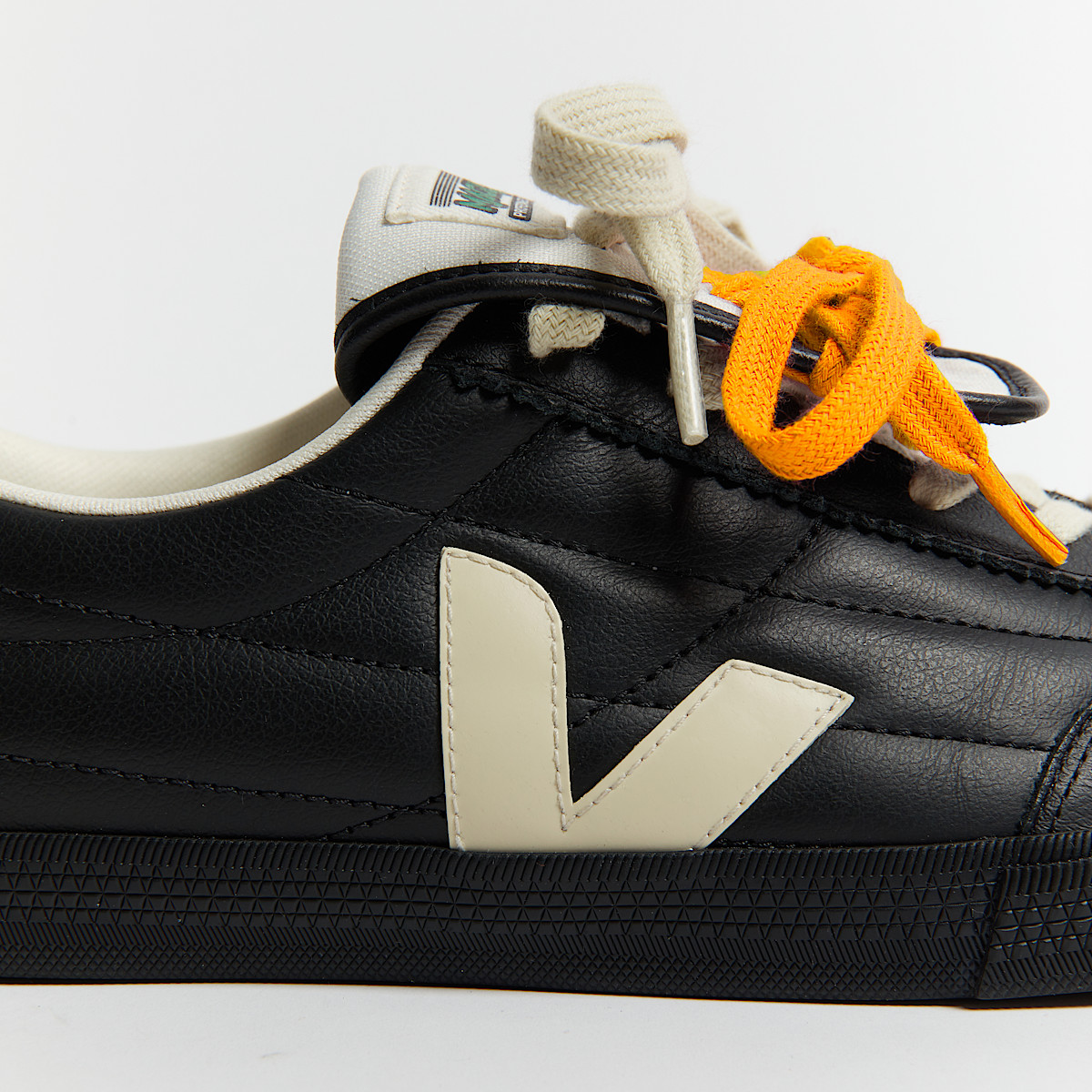 PANENKA LEATHER VEJA X MAGLIANO BLACK - Image 4