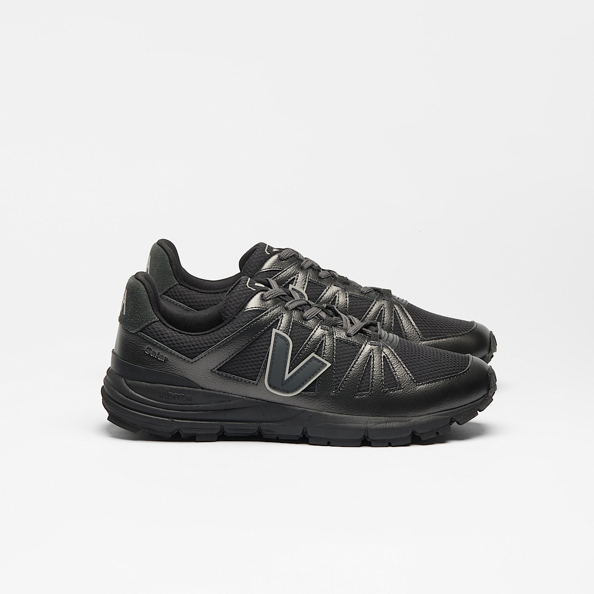 SALAR ALVEOMESH BLACK TITANIUM BLACK