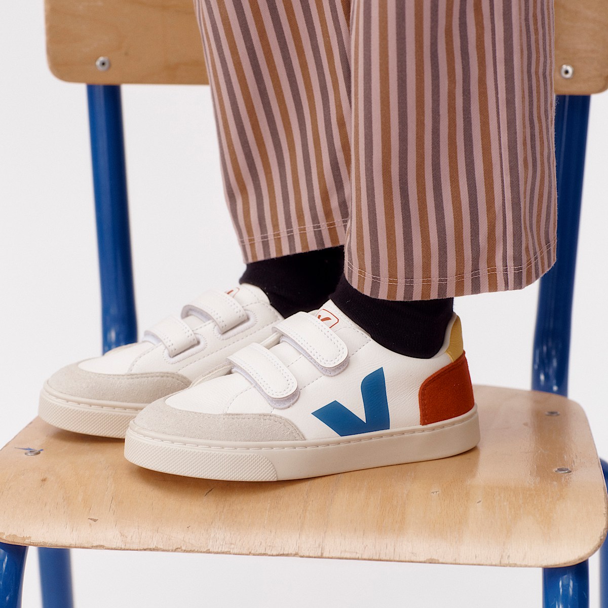 V-12 LEATHER WHITE MULTICO PEPPER - Image 2