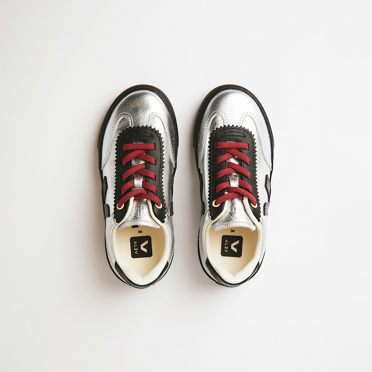 VOLLEY ELASTIC LACES LEATHER VEJA X JELLY MALLOW SILVER - Image 4