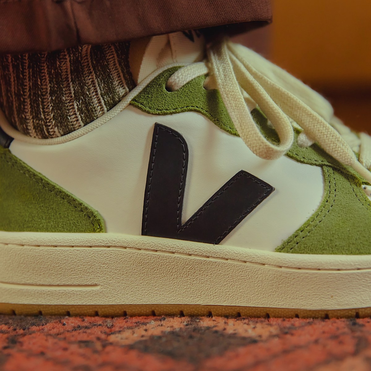 V-10 LEATHER WHITE BLACK KIWI - Image 4