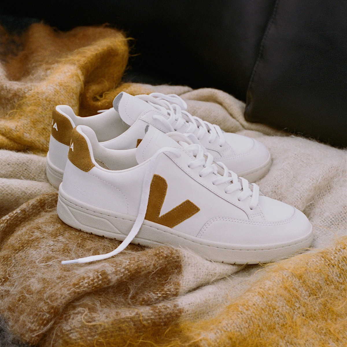 V-12 LEATHER WHITE CAMEL - Image 4