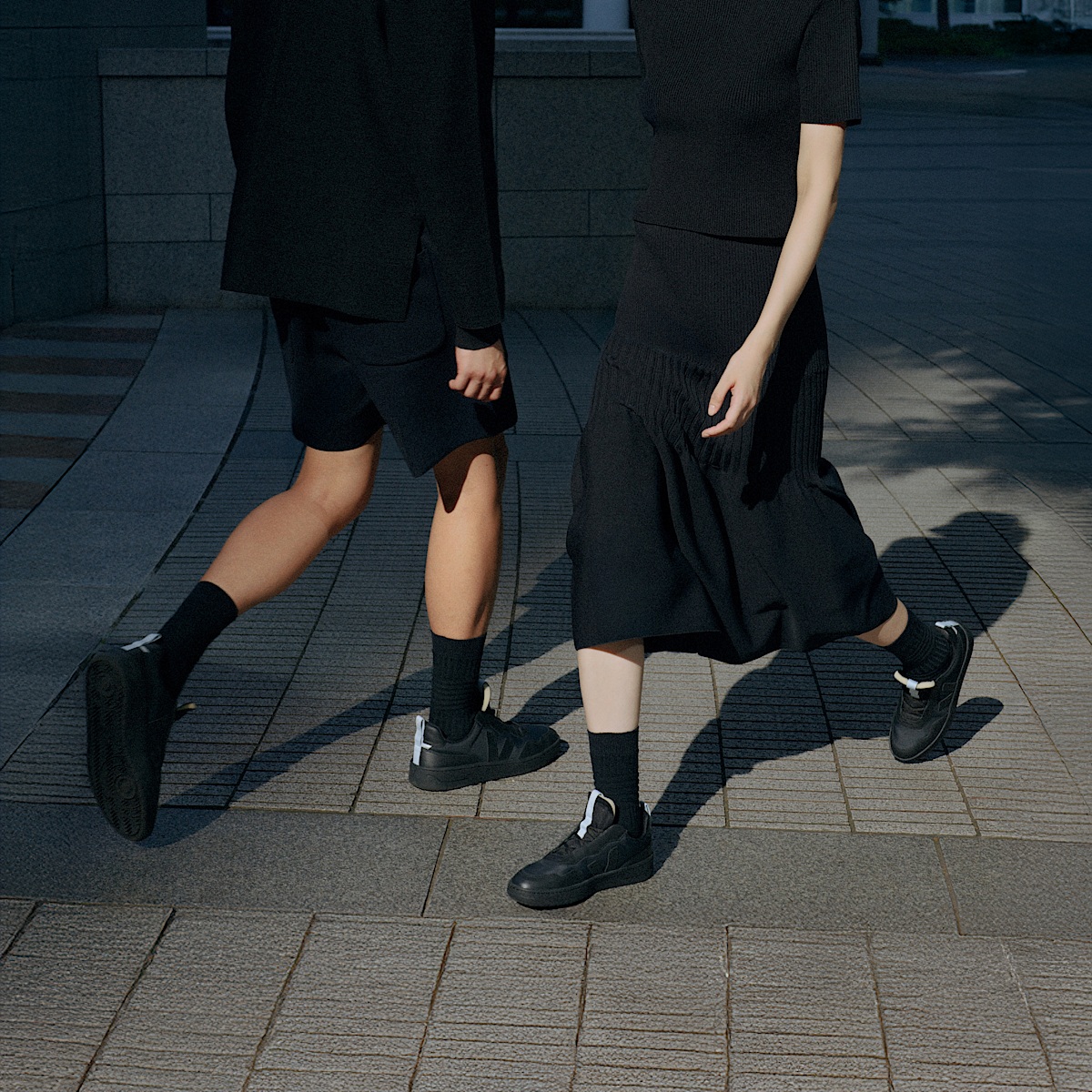 V-90 NOLYN VEJA | CFCL BLACK - Image 4