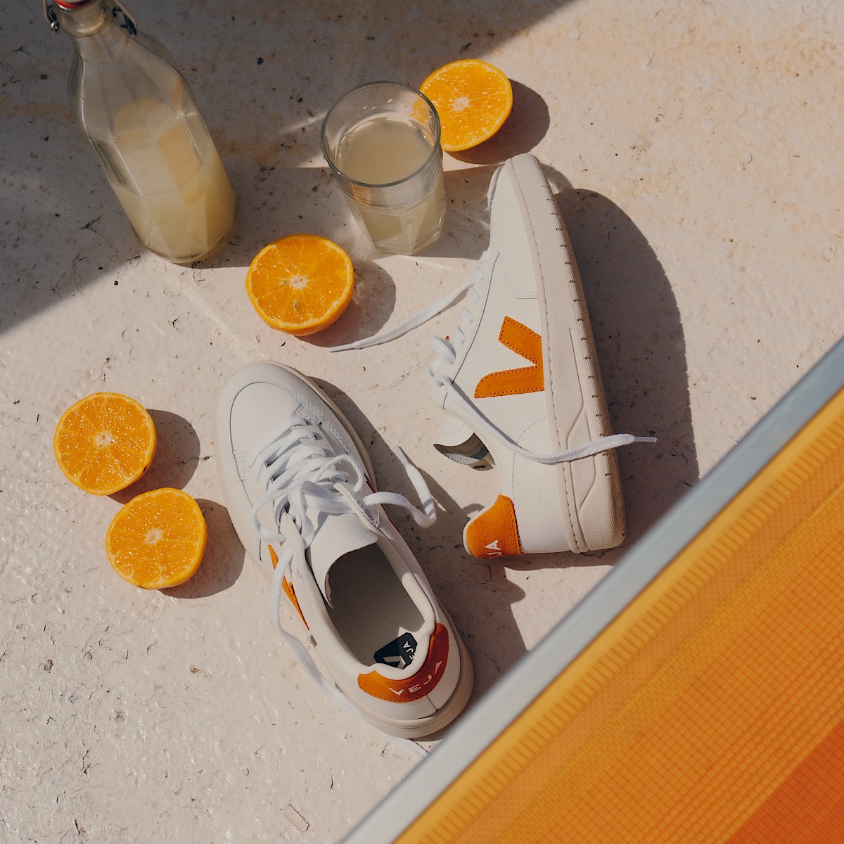 V-12 LEATHER WHITE PUMPKIN - Image 4
