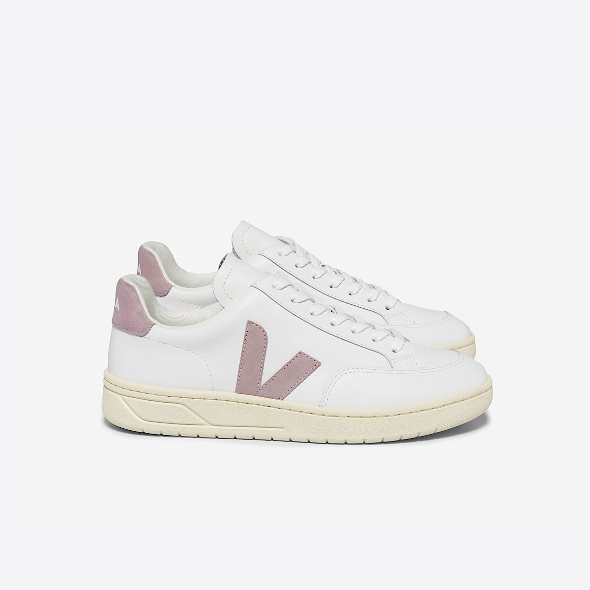 V-12 LEATHER WHITE BABE