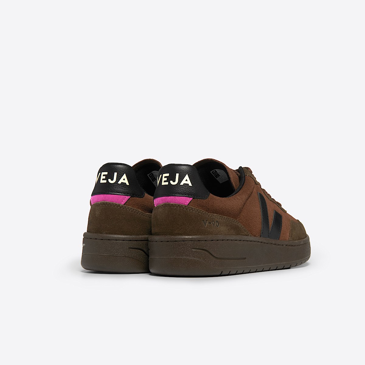 V-90 SUEDE WALNUT BLACK - Image 3